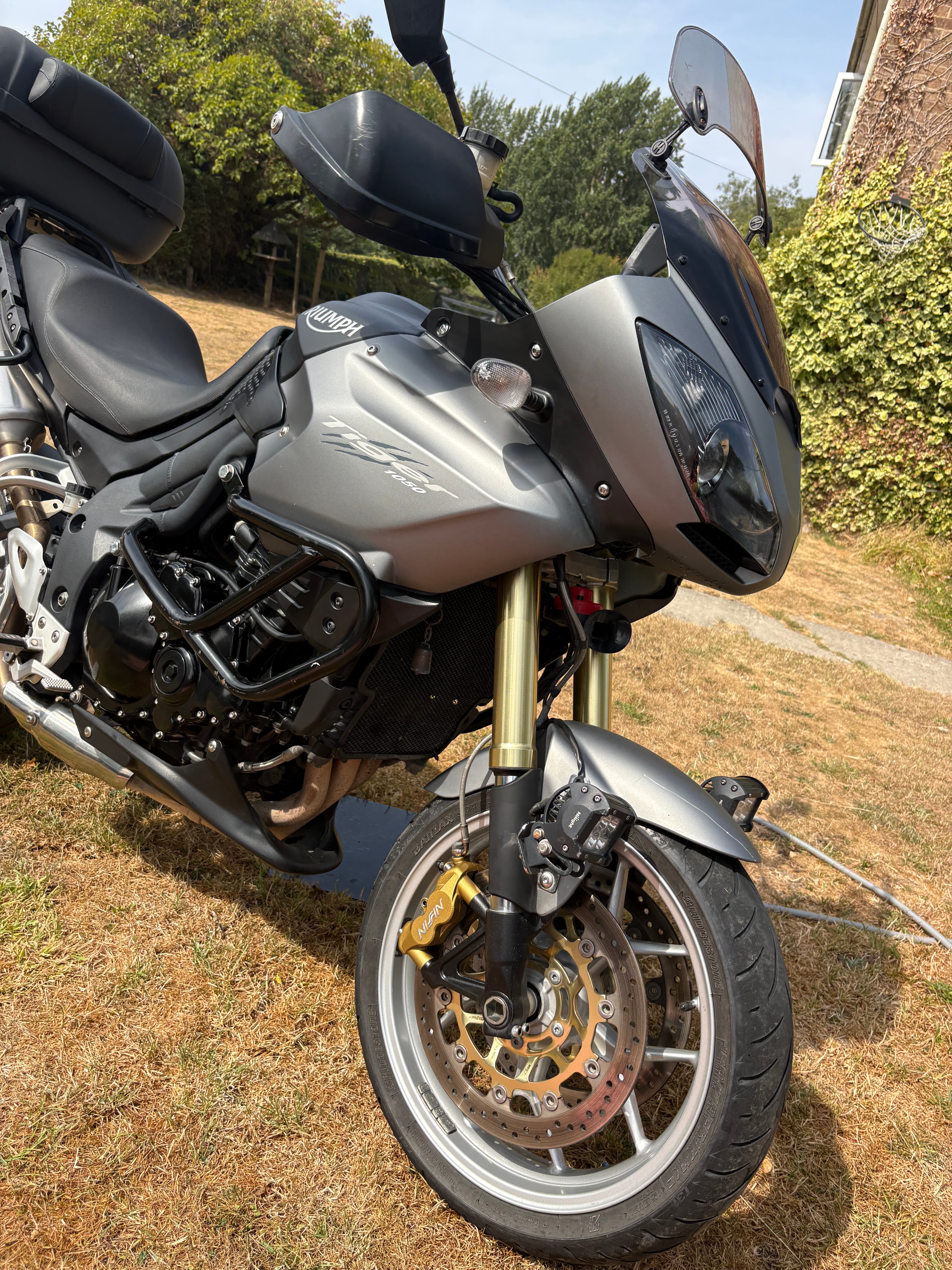 Triumph TIGER 1050