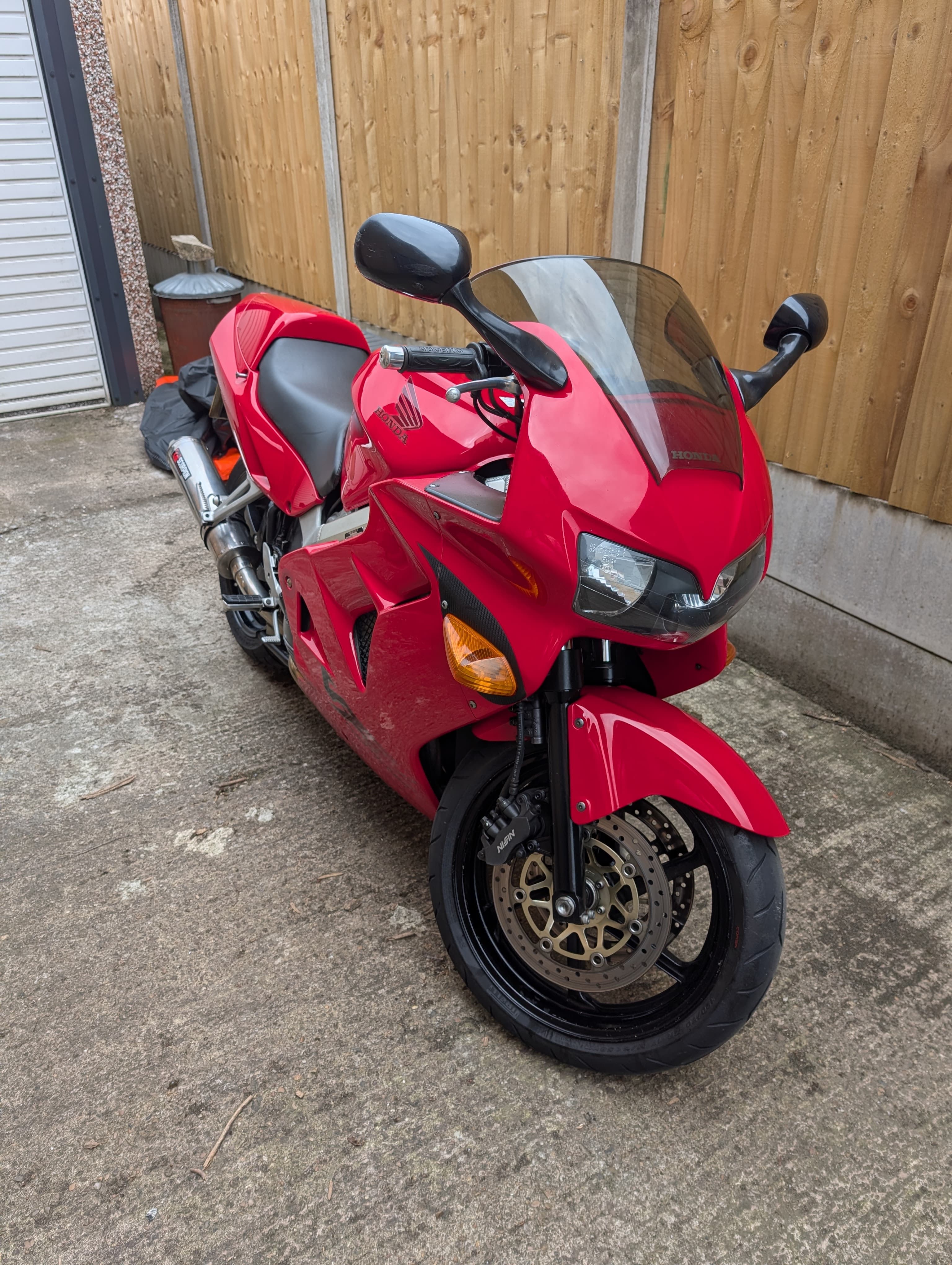 Honda VFR800F