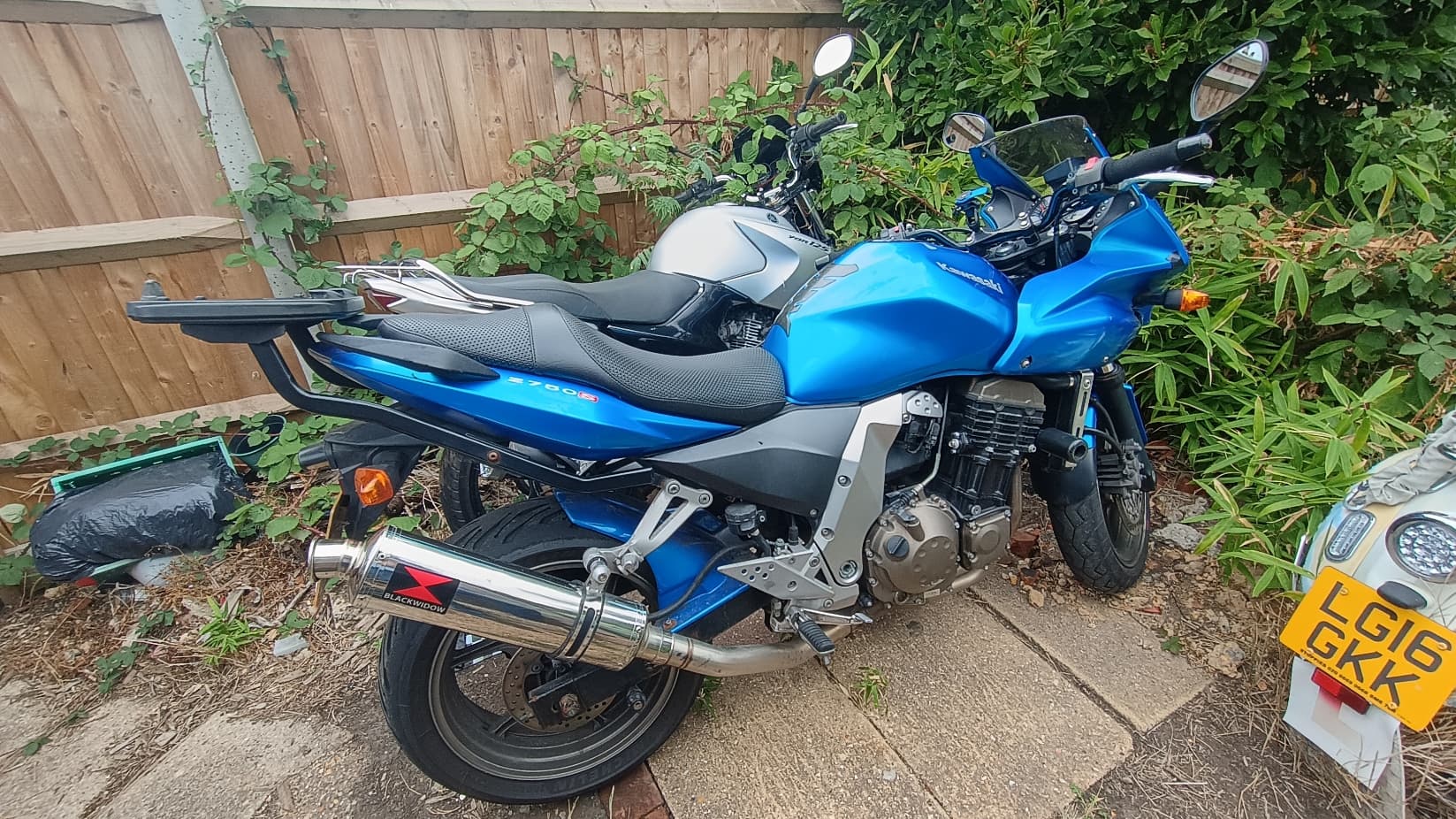 Kawasaki ZR 750 K6F