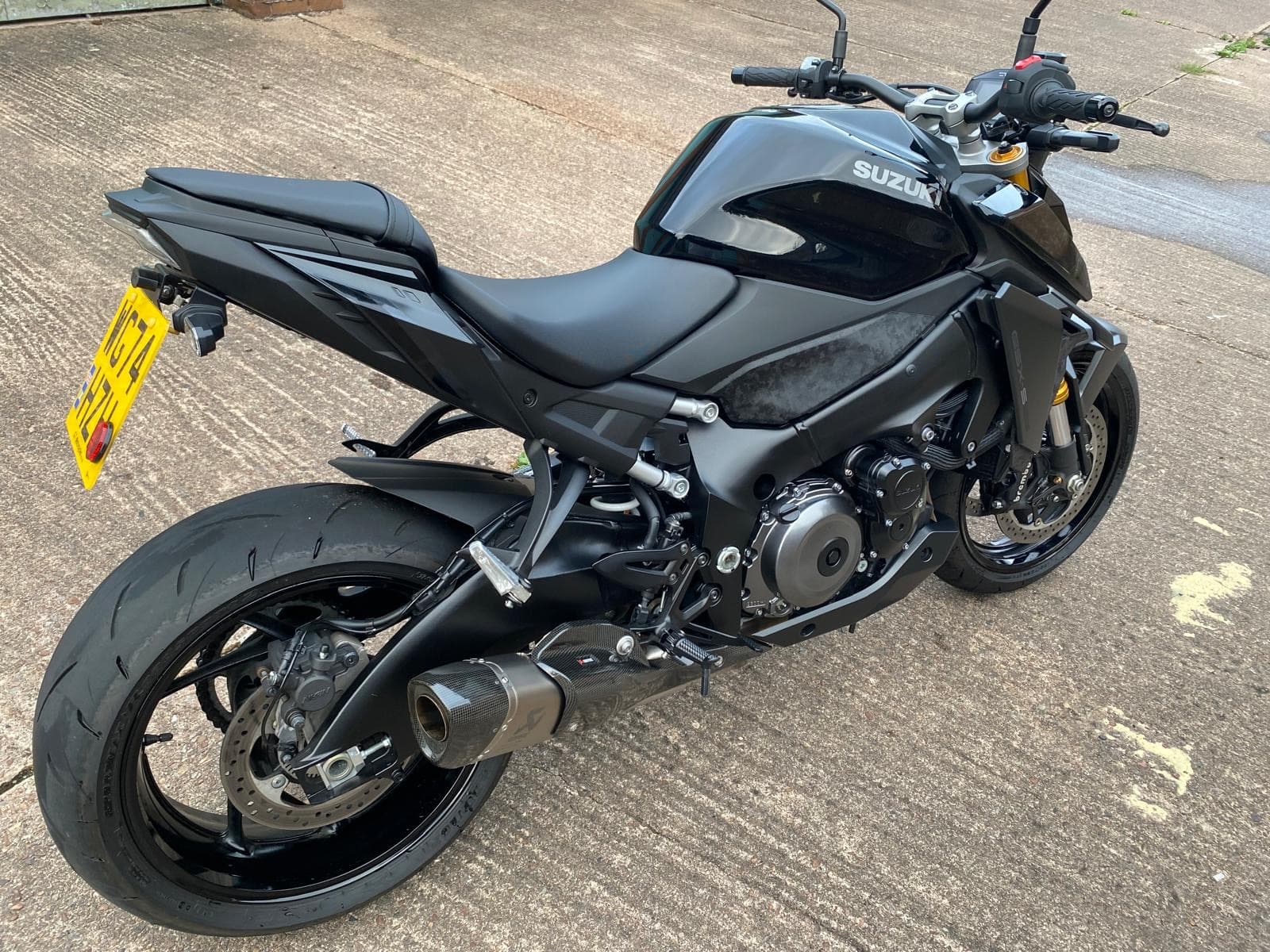 Suzuki GSXS 1000 RQ2 M3
